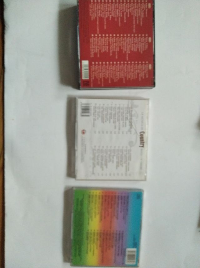 Cuatro CDs de música country
