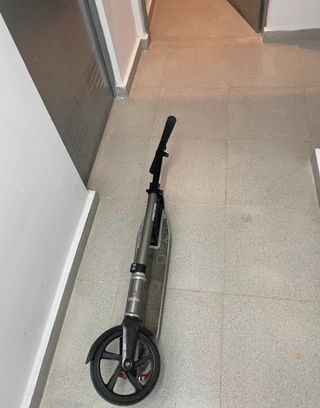 Patinete Oxelo gris/negro – Plegable y ajustable