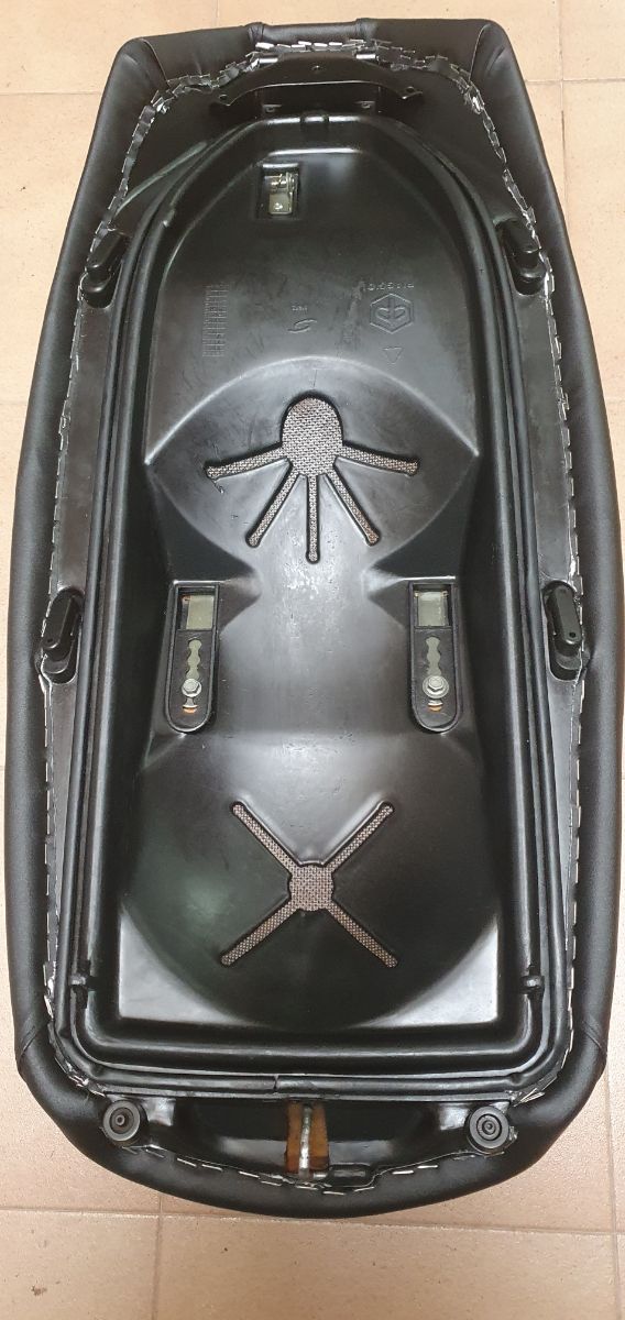 se vende asiento piaggio x9 125 