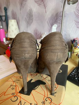 Botines de tacón 38