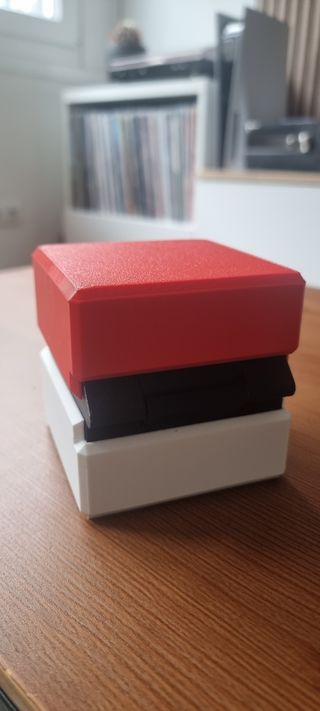 Organizador juegos game boy pokeball