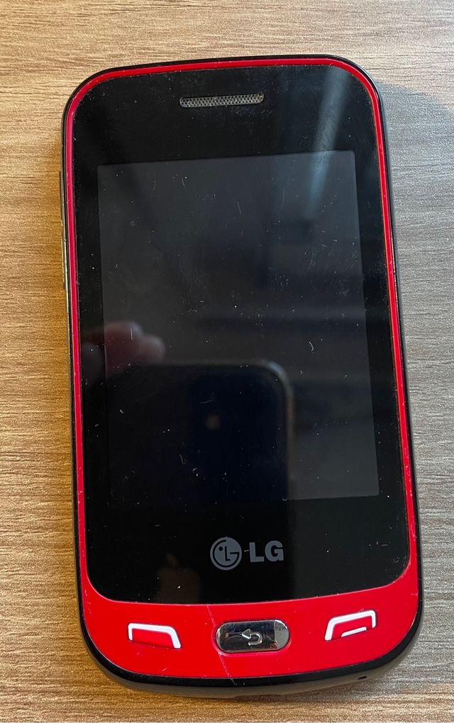 Telefono LG 565b