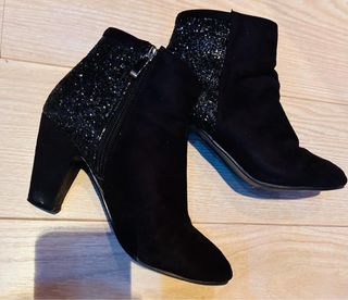 Botines negros strass