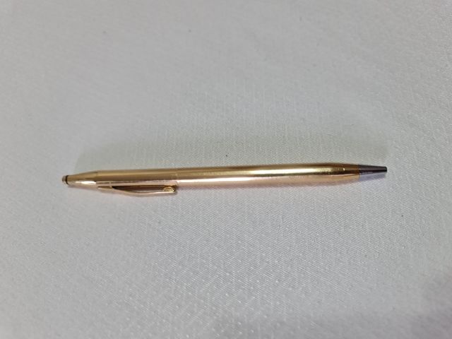 BOLIGR CROSS IN ORO LAMINATO 18K IRLANDA (LEGGI)