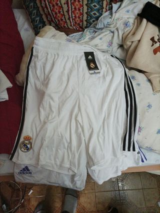 Pantalones cortos real madrid