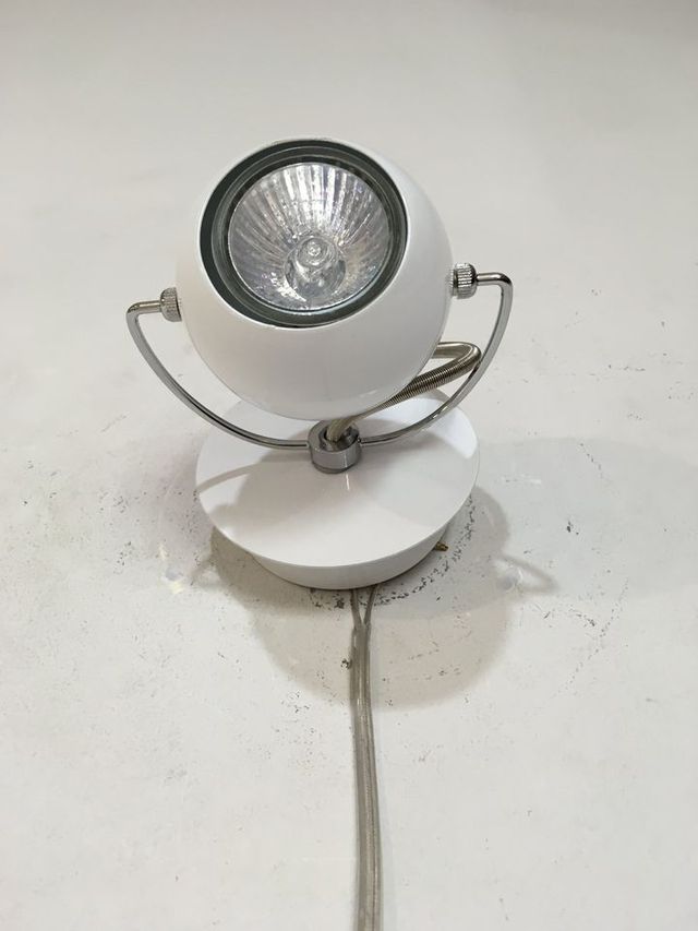Faretto metallo bianco orientabile