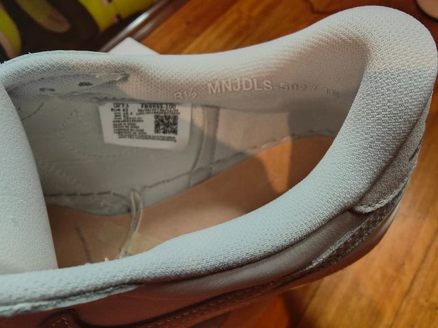 Jordan 1 low Neutral Grey 85'