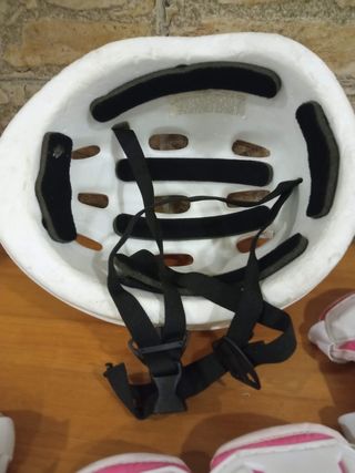 Mochila, casco y protección patinaje