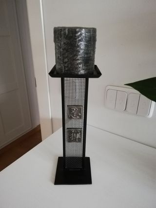 Candelabro negro de hierro