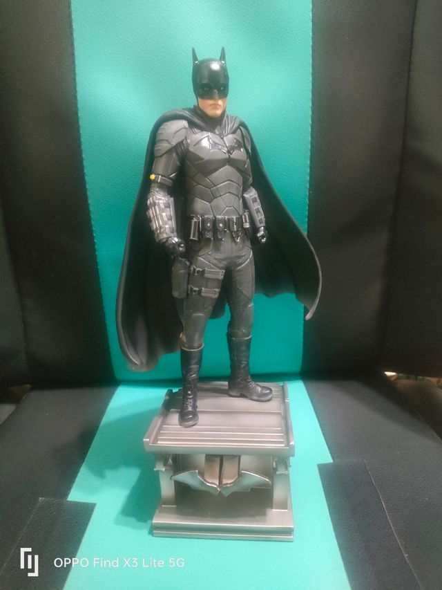 The Batman Iron Studios
