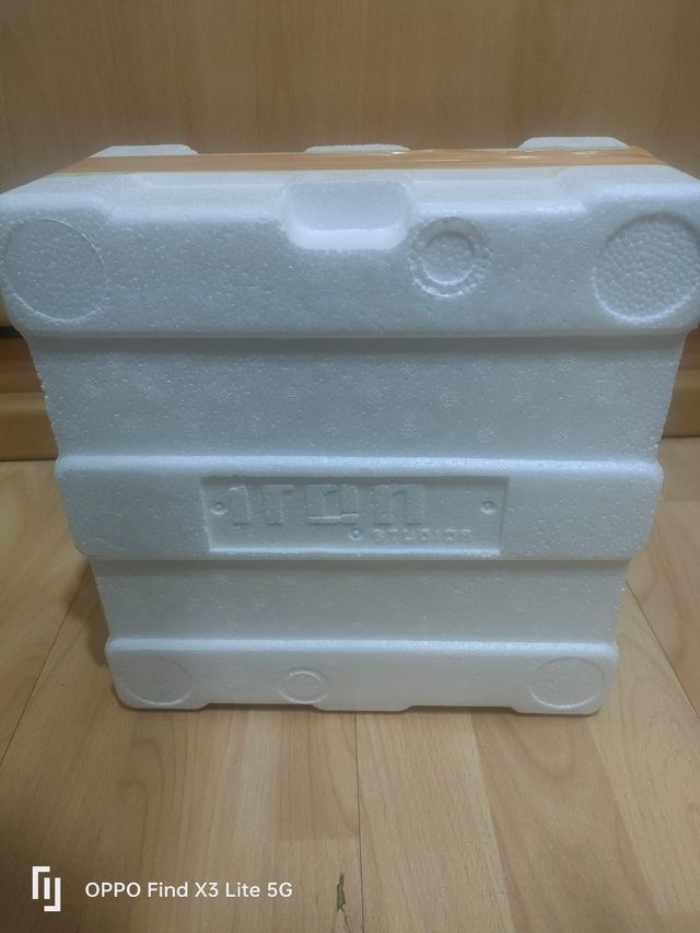 The Batman Iron Studios