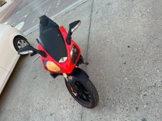 moto de carretera derbi gpr 2t racing