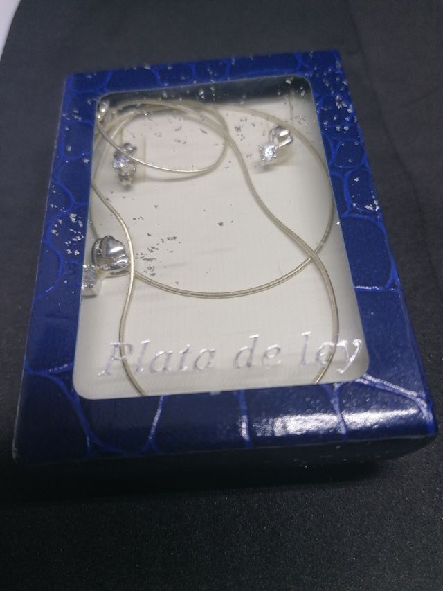 Conjunto de colgante y pendientes plata