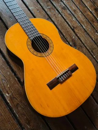 Alhambra 3c guitarra clásica española