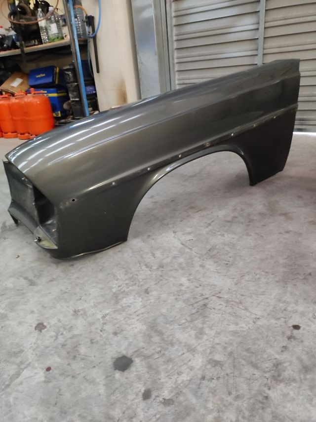 Aletas delanteras mercedes w108