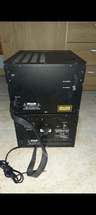 El equipo de musica radio DAEWOOD fm y Mw,lw , Aux