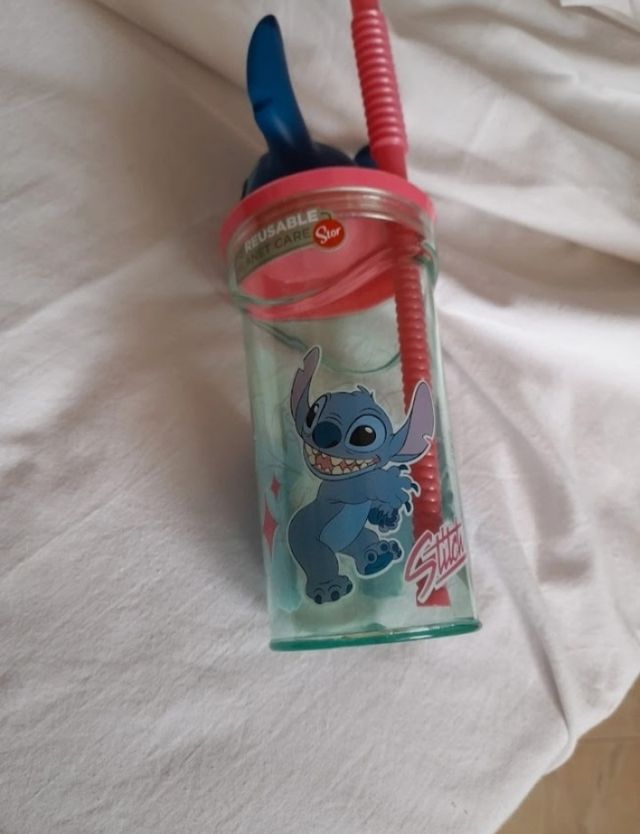 Bicchiere Stitch con cannuccia e tappo