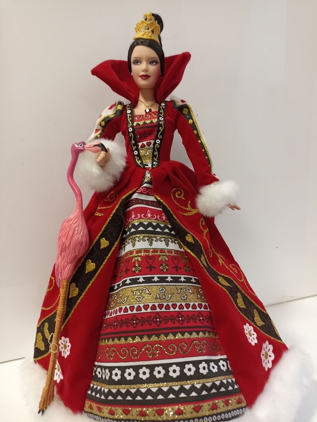 BARBIE REINA DE CORAZONES AÑO 2007
