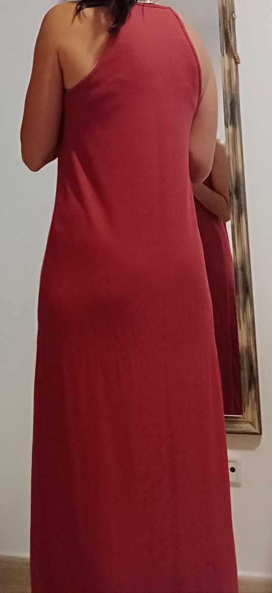 Vestido largo de Stradivarius