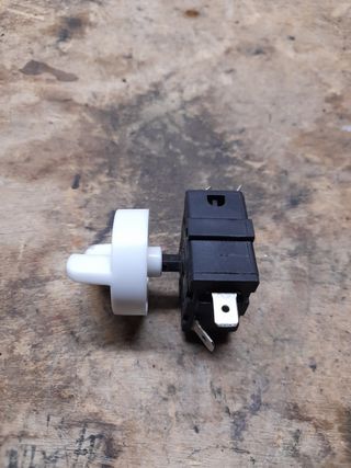 Conmutador giratorio de 3 posiciones