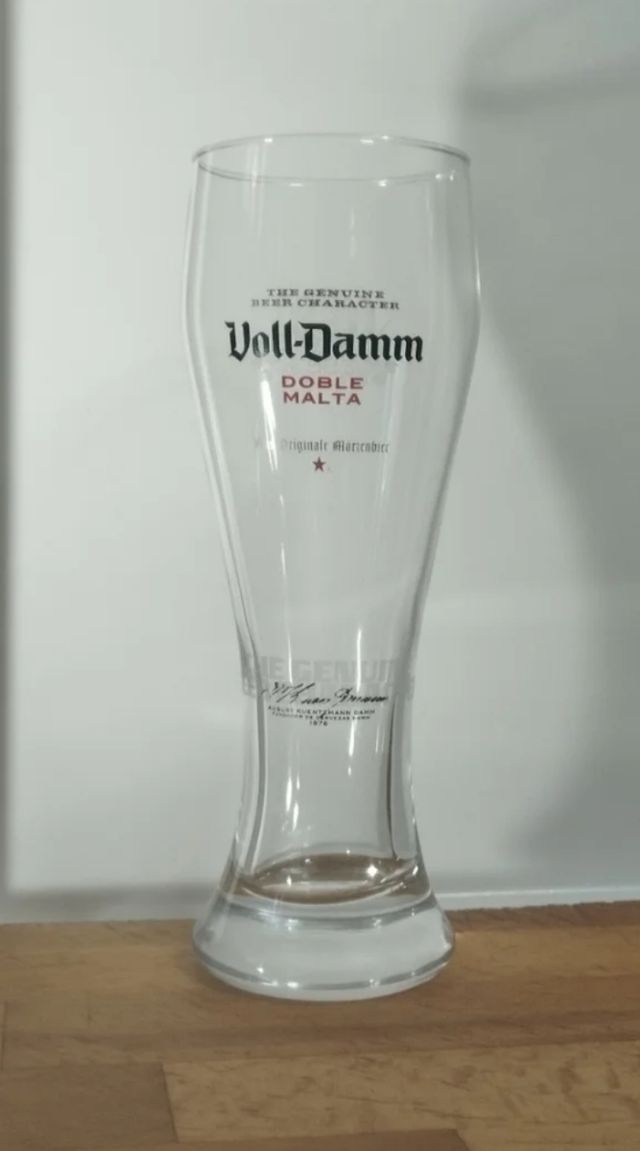Copa Voll Damm doble malta