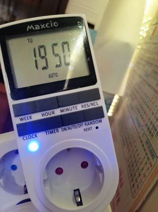 Enchufe digital Maxcio muy buena calidad