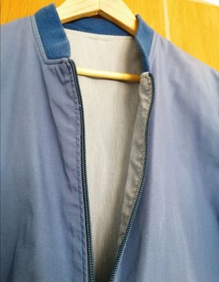 Cazadora bomber. Hombre. Talla XL