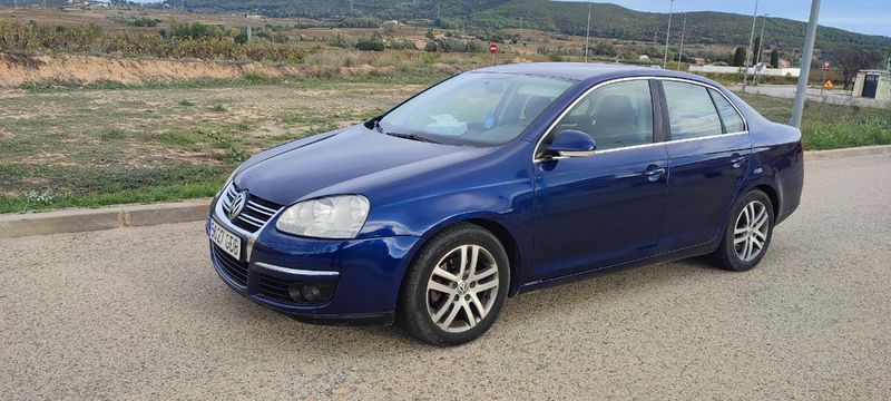 Volkswagen Jetta 2009 - foto 1
