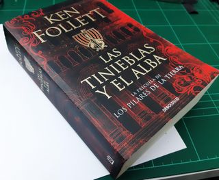 Las tinieblas y el alba - Ken Follet