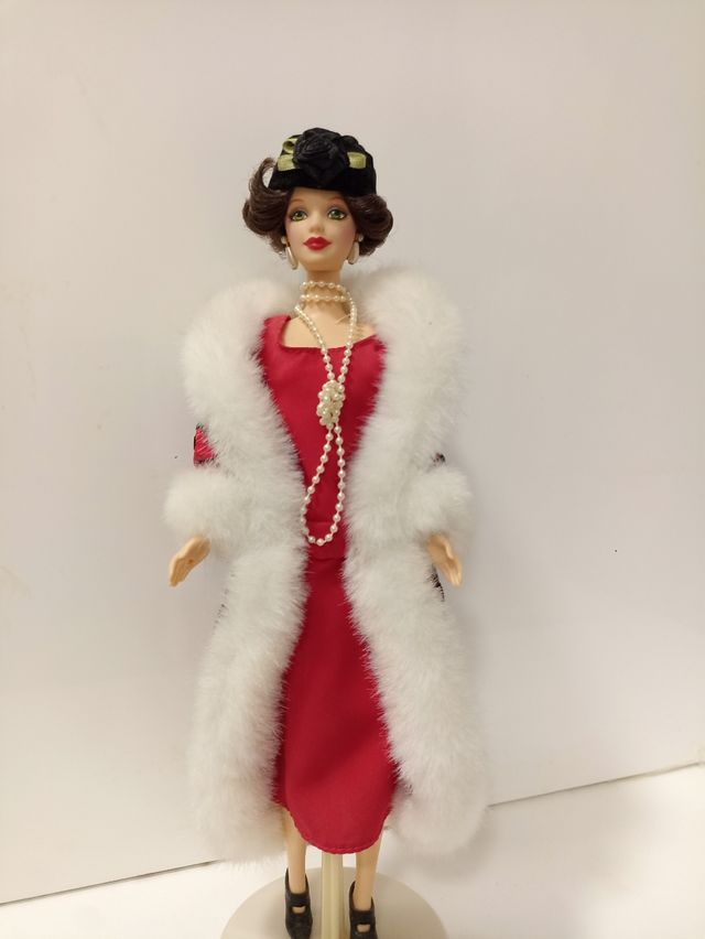 BARBIE ANTIGUA DE EPOCAS PASADAS