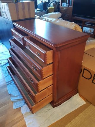 Cómoda de madera maciza y espejo