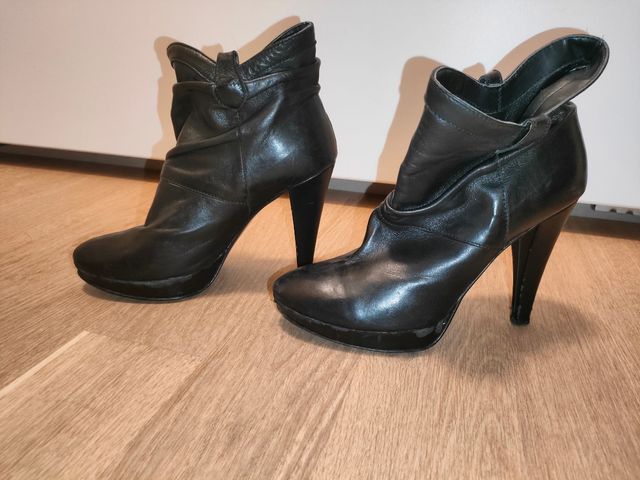 Stivaletti con tacco