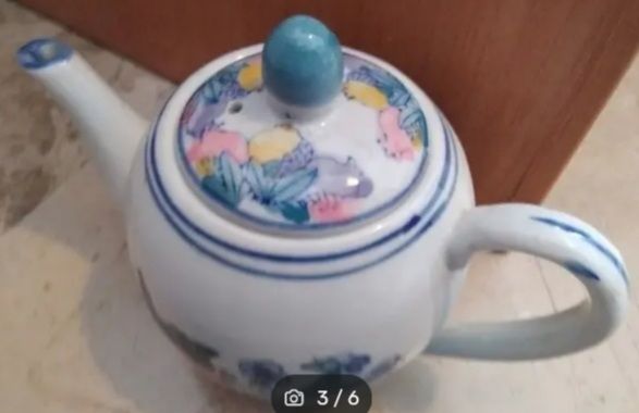 tetera porcelana sin estrenar blanca flores azules