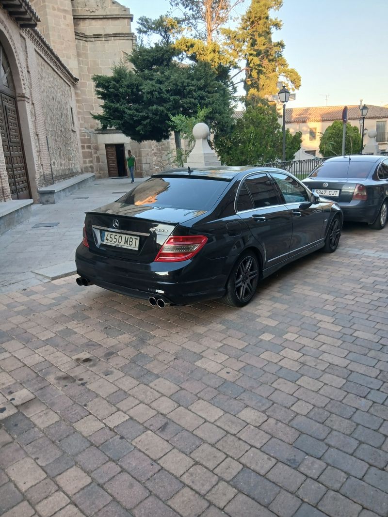 Mercedes-Benz Clase C 2010 - foto 1