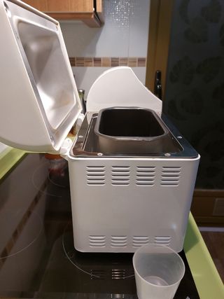 Panificadora UNOLD. Modelo 68511. Completa.