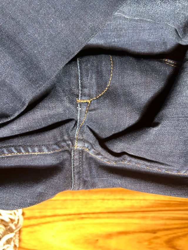 pantalones chica con adornos peil