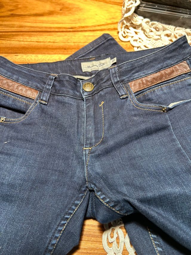 pantalones chica con adornos peil