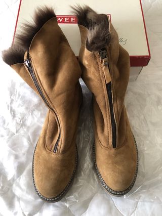 Botines piel vuelta camel y pelo interior T 40-41