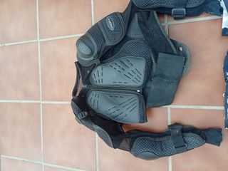 Equipación traje moto.