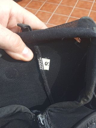 Equipación traje moto.