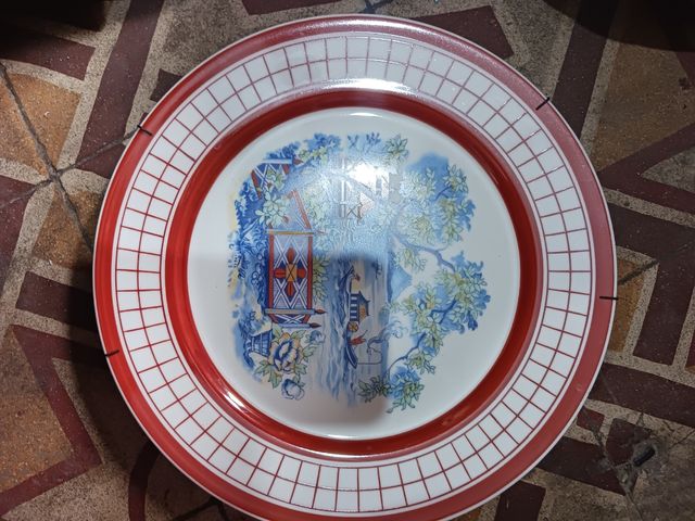 platos para colgar de porcelana