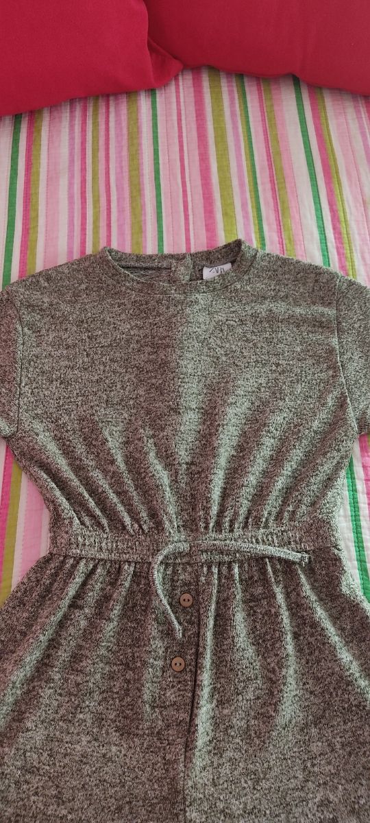 Mono niña marca Zara talla 10