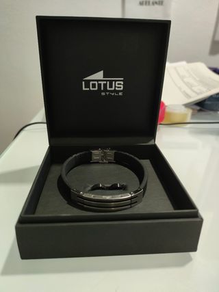 Conjunto LOTUS Sin estrenar