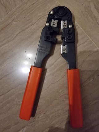 Pinza per Crimpare Cavi di rete RJ45 8P8C