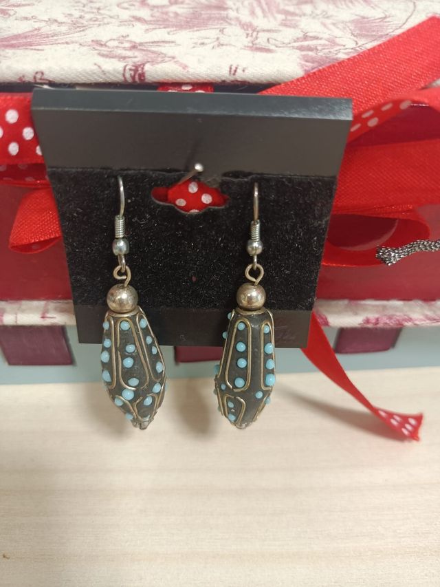 Pendientes largos nuevos