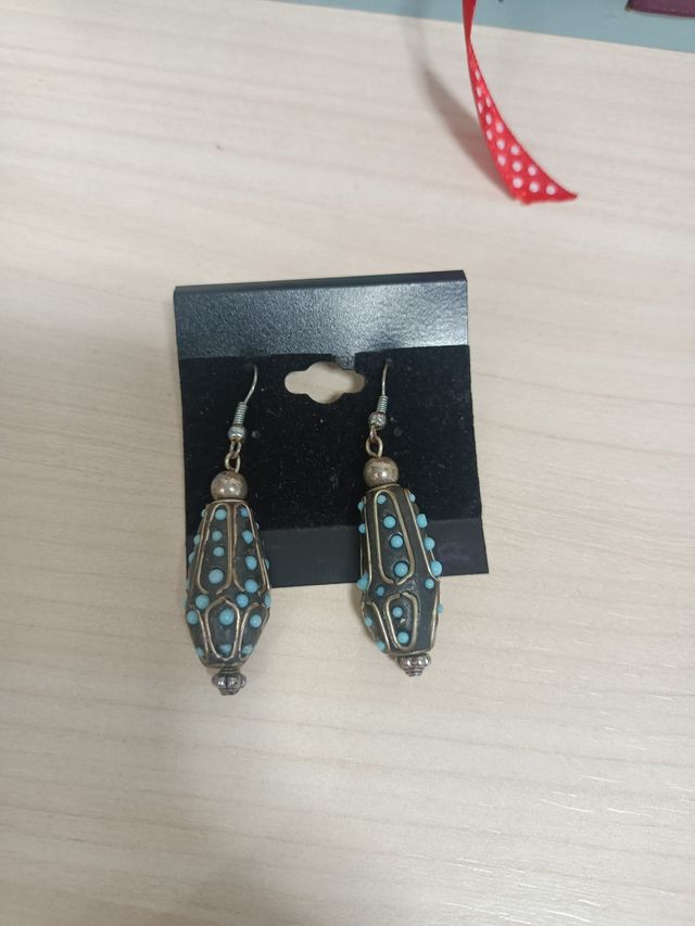 Pendientes largos nuevos