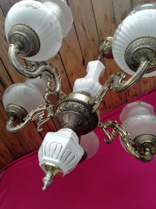 Lampara de araña (52 de diámetro × 66 de altura)