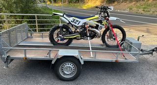 Alquiler carro moto