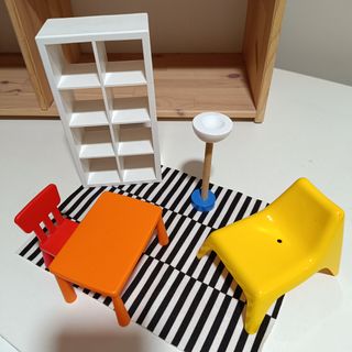 Mobiliario de casita de muñecas