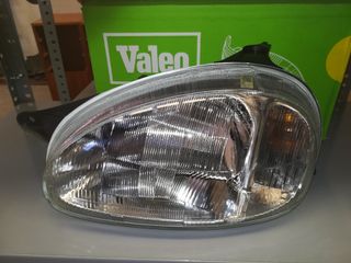 faro OPEL CORSA 93
